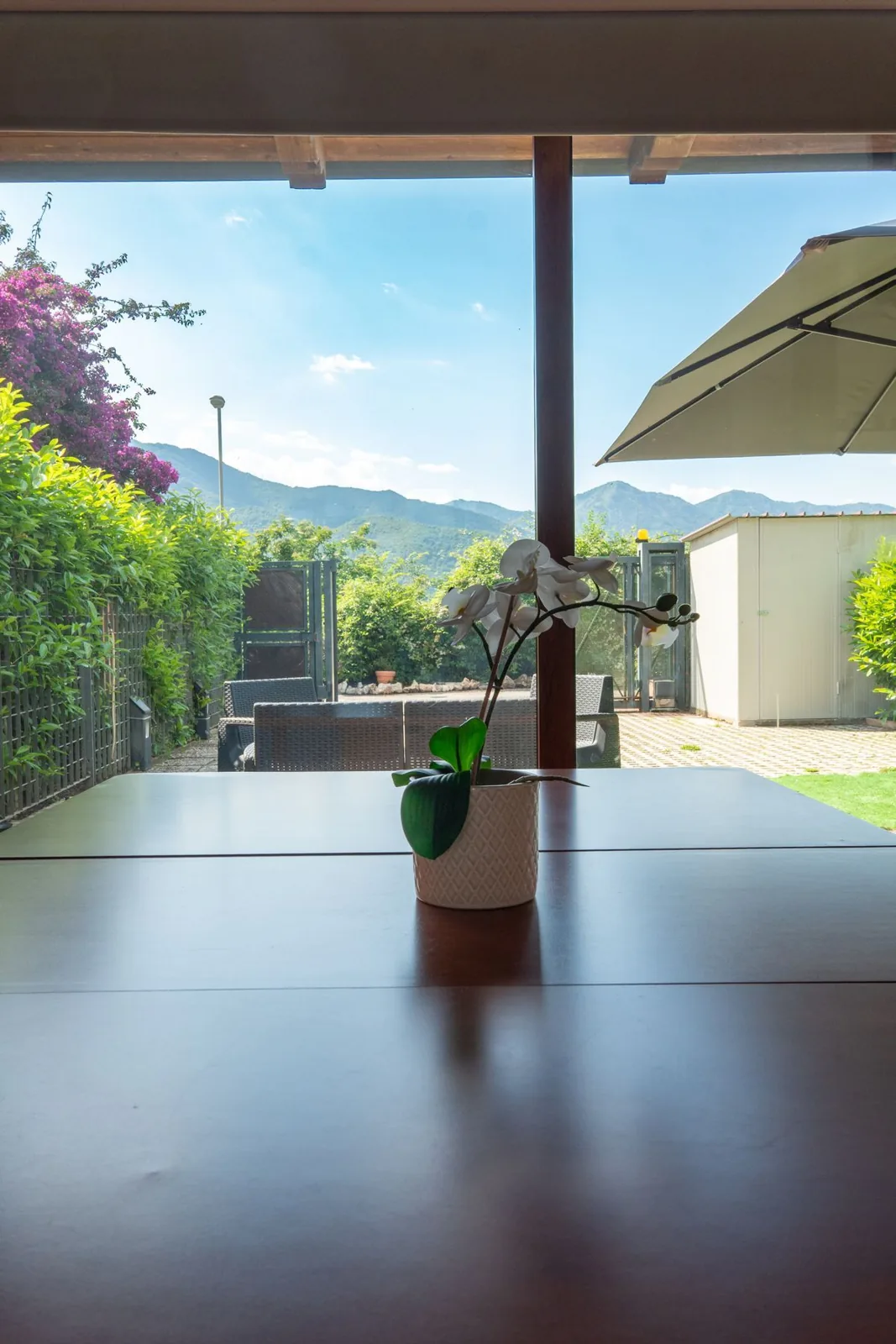Veranda affacciata sul giardino